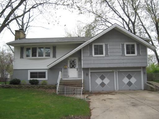 1229 Hartman Dr., Schaumburg, IL 60193