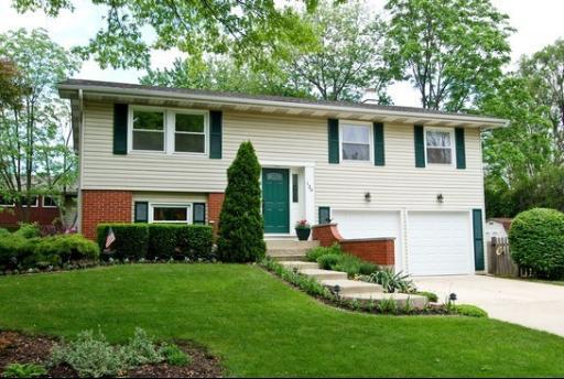 2S130 Kent Rd., Glen Ellyn, IL 60137