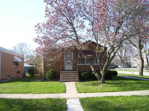 3420 Monroe St., Bellwood, IL 60104