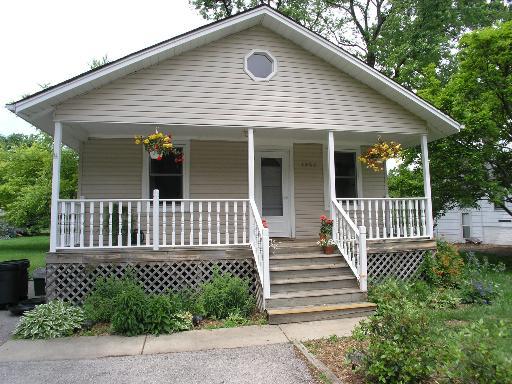 1952 Curtiss St., Downers Grove, IL 60515