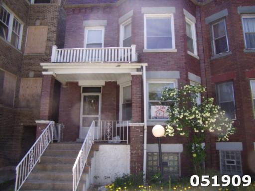 4151 W Arthington St., Chicago, IL 60624