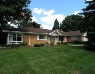 142 E Hillside Rd., Barrington, IL 60010