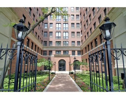 400 W Deming Pl. #4N, Chicago, IL 60614