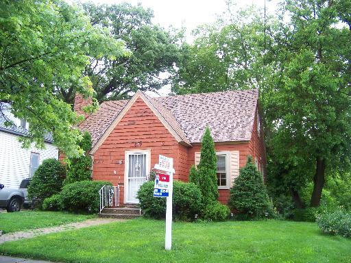 620 Laurel St., Elgin, IL 60120