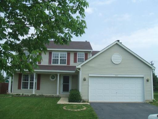 641 Woodbridge Dr., Elgin, IL 60123