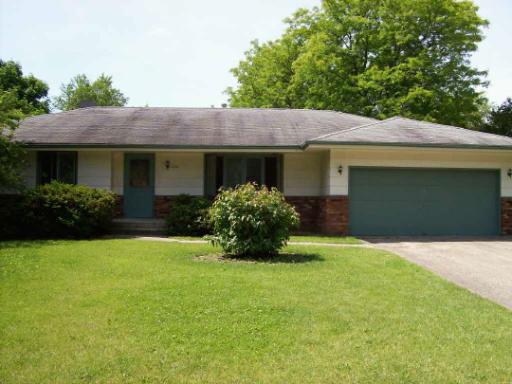 5735 Pepper Dr., Rockford, IL 61114