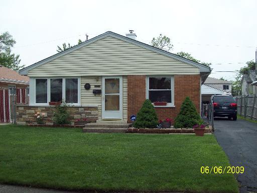 7826 S Kenton Ave., Chicago, IL 60652
