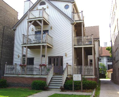 921 Ontario St. #C, Oak Park, IL 60302