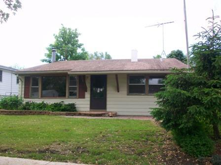 1721 Kingston Cir., Carpentersville, IL 60110