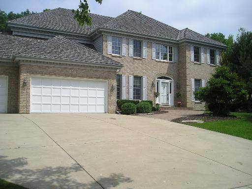 3101 Turnberry Rd., St. Charles, IL 60174