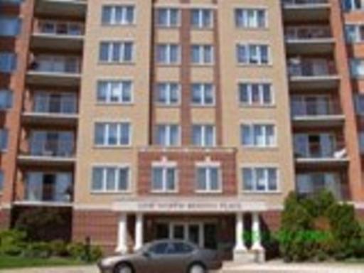 1 N Beacon Pl. #507, La Grange, IL 60525