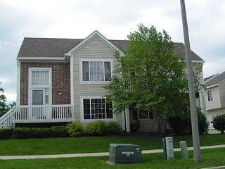 313 Hidden Creek Ln., North Aurora, IL 60542