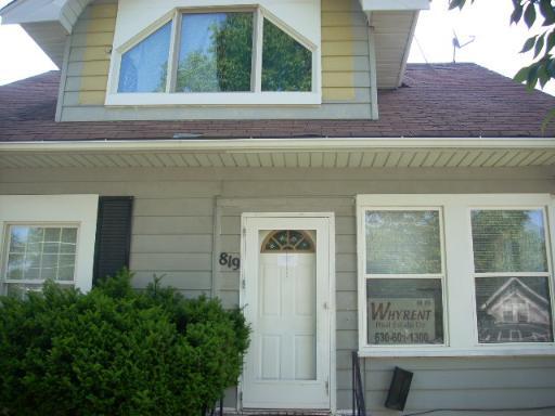 819 Hammond Ave., Aurora, IL 60506