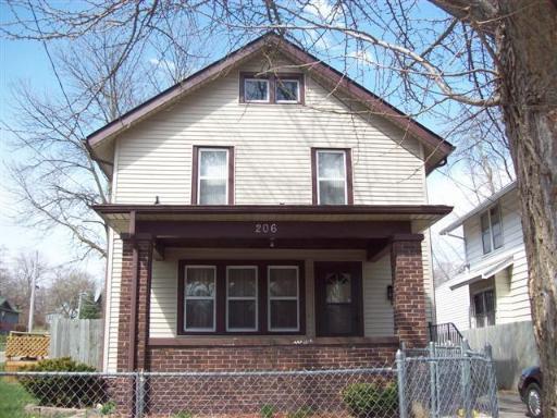 206 Oakley Ave., Rockford, IL 61101