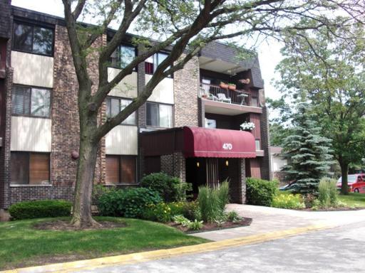 470 Raintree Ct. #3E, Glen Ellyn, IL 60137