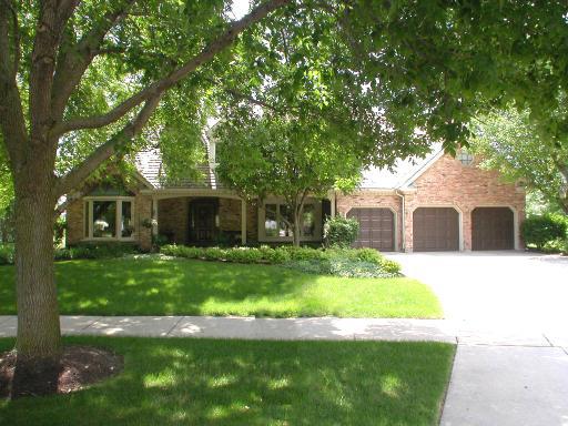 3945 Broadmoor Ct., Naperville, IL 60564
