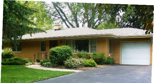 8 Woodview Ln., Algonquin, IL 60102