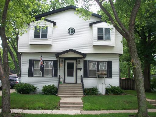 9341 S 54th Ave., Oak Lawn, IL 60453