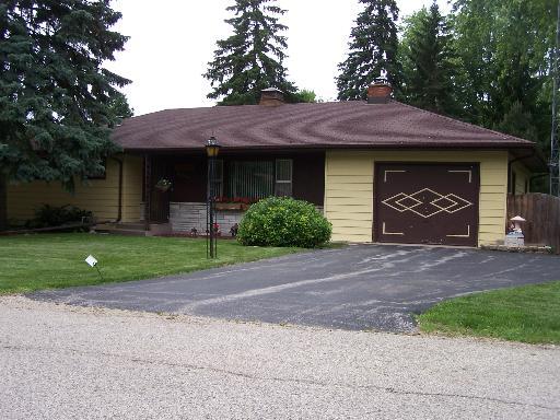 3804 Clover Ave., Mchenry, IL 60050