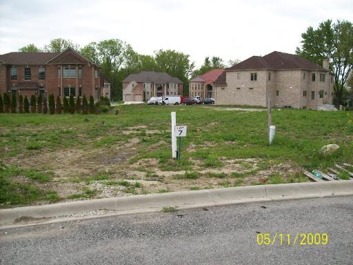 19 Bracken Ct., Lombard, IL 60148