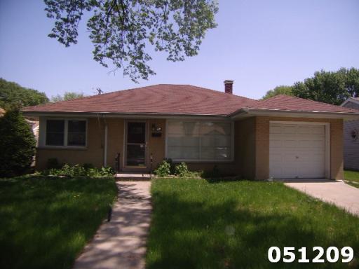 1215 Earl Ave., Des Plaines, IL 60018