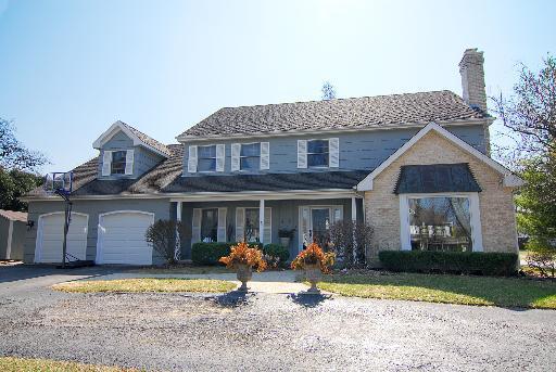 63 Bonnie Ln., Clarendon Hills, IL 60514
