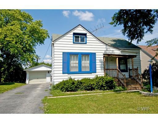 1017 Bangs St., Aurora, IL 60505
