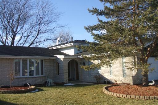 10016 S Massasoit Ave., Oak Lawn, IL 60453