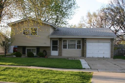722 Leslie Ln., Glendale Heights, IL 60139