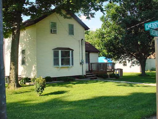 310 Chestnut St., Malden, IL 61337