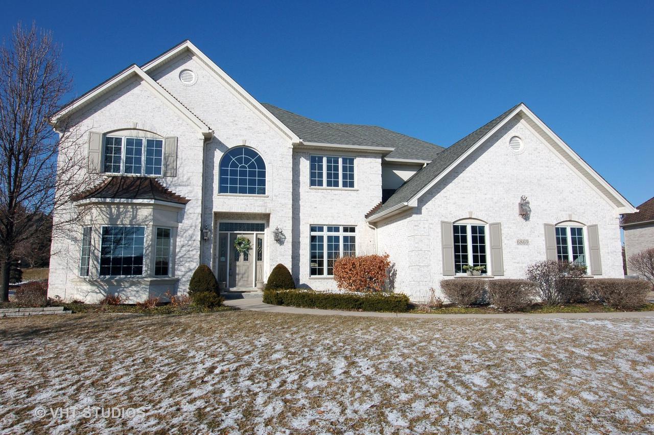 6869 Fieldstone Dr., Burr Ridge, IL 60527