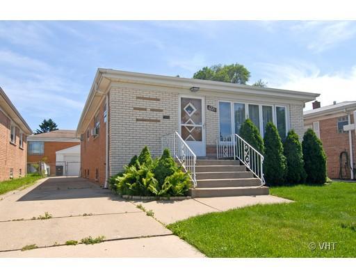 6221 W Belle Plaine Ave., Chicago, IL 60634