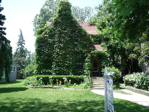 904 S Prospect Ave., Park Ridge, IL 60068