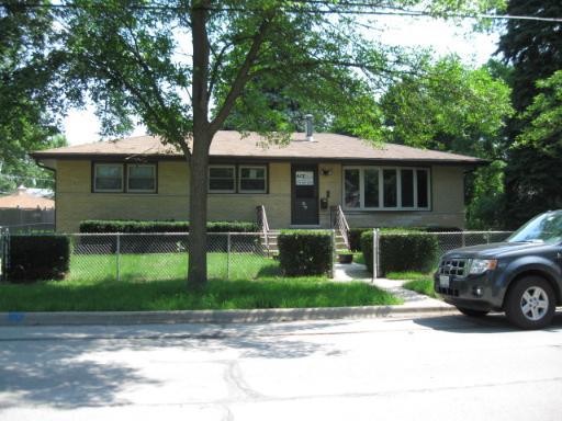 240 E Division St., Villa Park, IL 60181