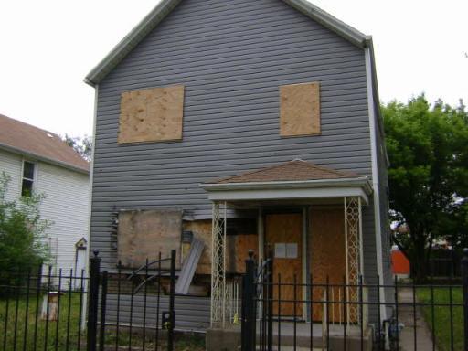 2024 W James St., Chicago, IL 60609