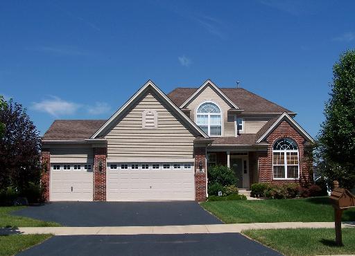 1140 Hall St., Sugar Grove, IL 60554