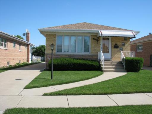 8652 W Ainslie St., Norridge, IL 60706