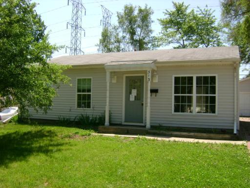 313 Hamrick Ave., Romeoville, IL 60446