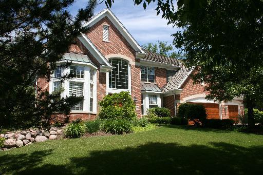 1002 Oakland Dr., Barrington, IL 60010
