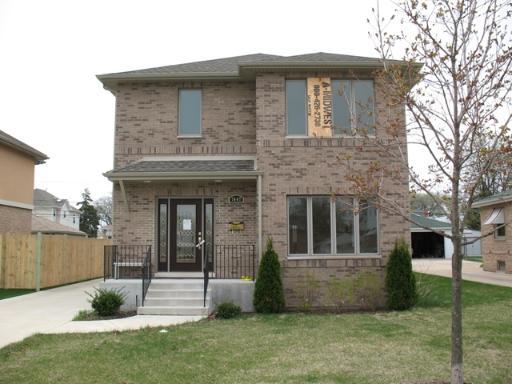 7447 Lawler Ave., Niles, IL 60714
