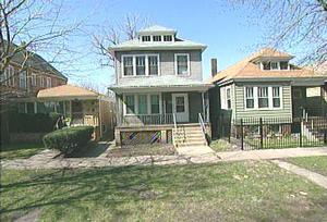 8752 S Marquette Ave., Chicago, IL 60617