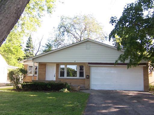 807 Lakewood Pl., Aurora, IL 60506