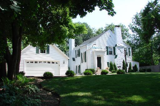 1333 Maple Ave., Downers Grove, IL 60515