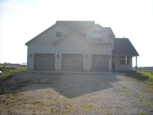 285 S Kinsman Rd., Seneca, IL 61360