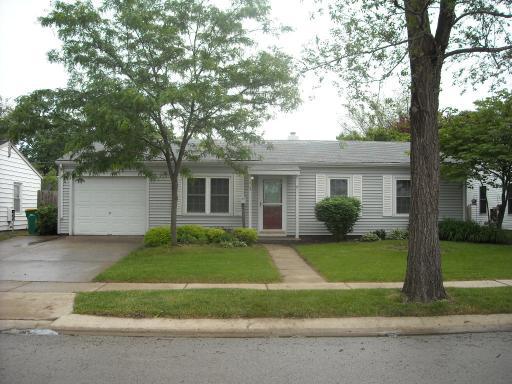 541 Glen Ave., Romeoville, IL 60446