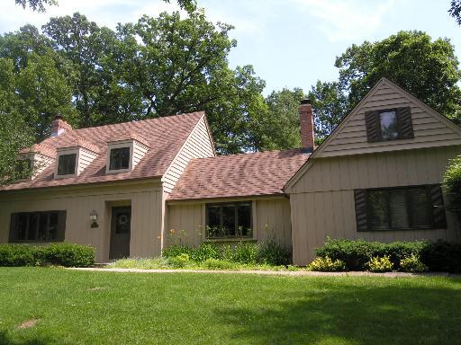 516 Lakeview Ct., Bartlett, IL 60103