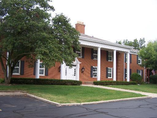 540 Devonshire Ln. #14, Crystal Lake, IL 60014