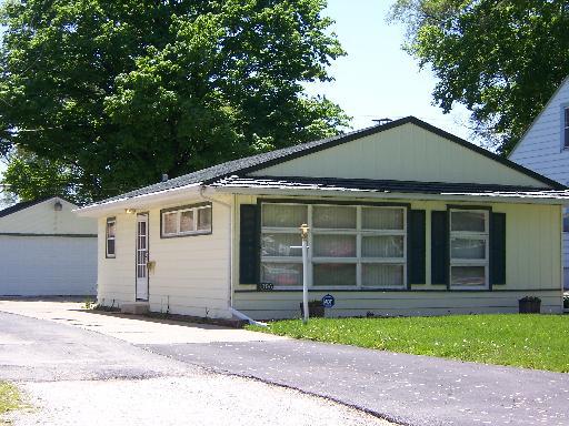 306 North Park Ave., Aurora, IL 60506