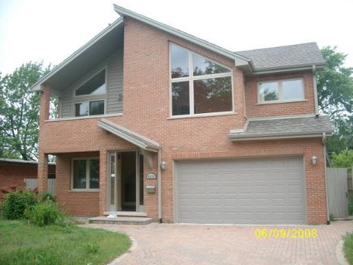 8424 Clara Dr., Niles, IL 60714
