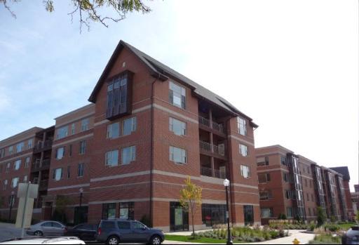935 Burlington Ave. #303, Downers Grove, IL 60515